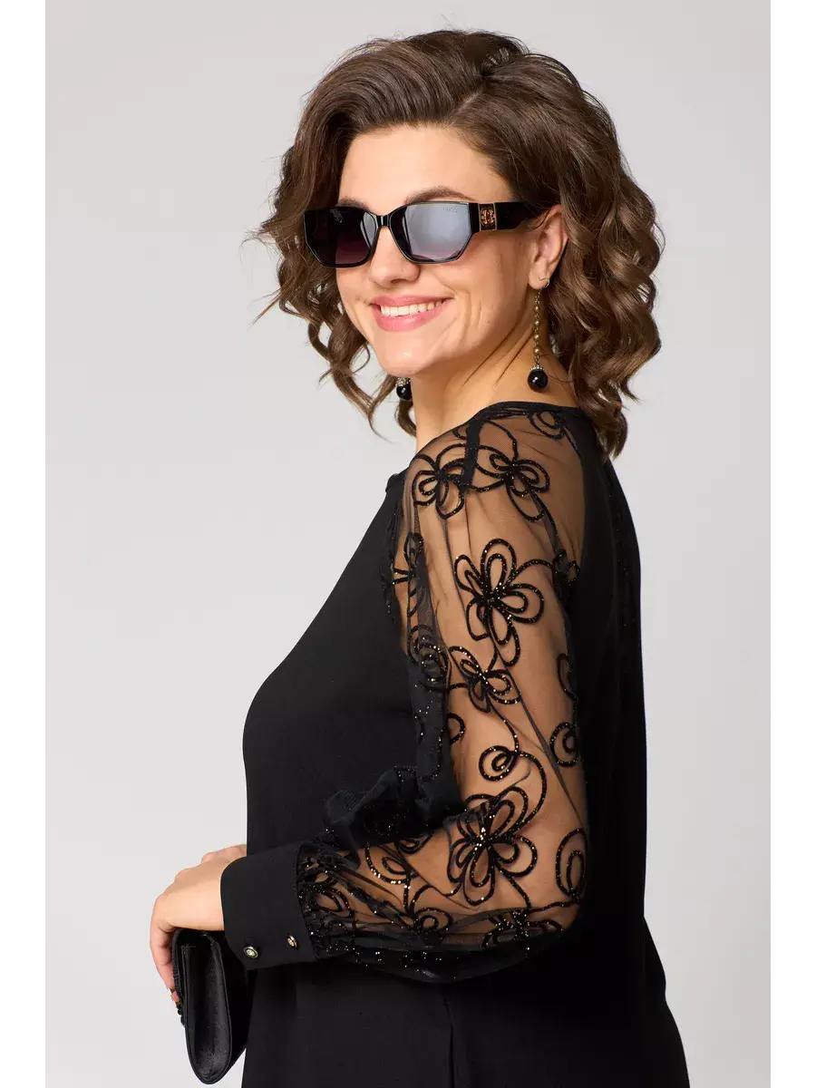 Barbara - Vestido elegante e sensual de renda preta