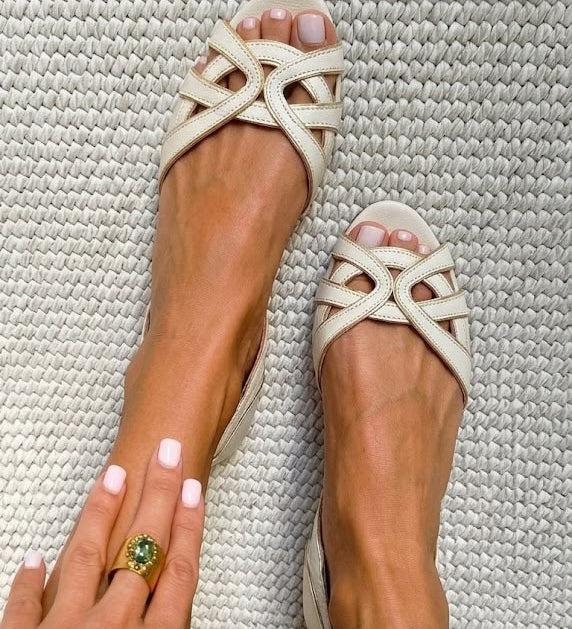 Camilla | Sandálias Trançadas Creme Elegante