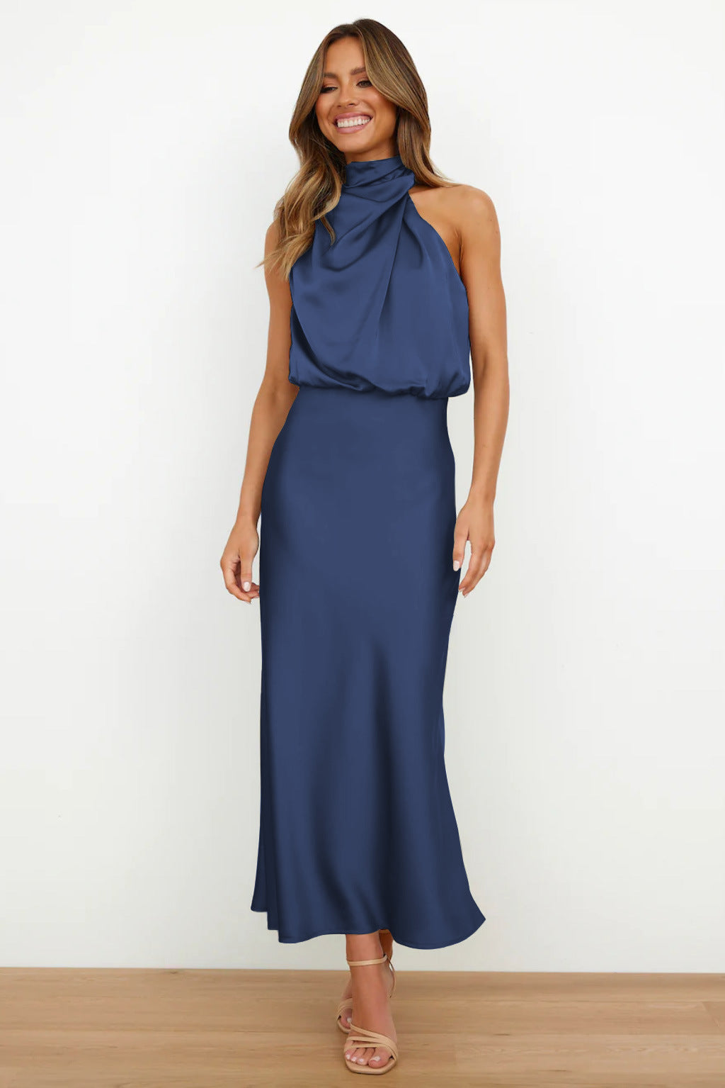 Tyra | Vestido de soirée elegante com decote halter