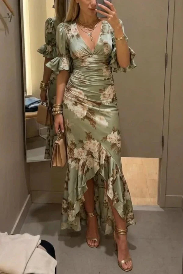 Lucía | Vestido longo assimétrico de cetim com estampado floral