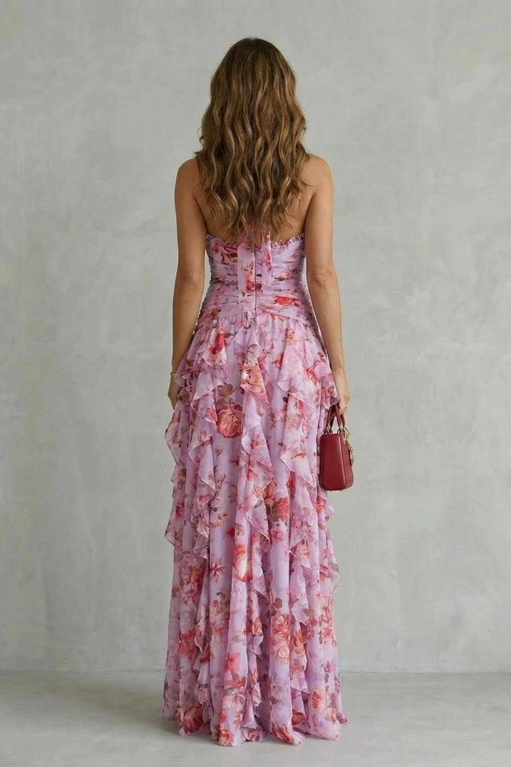 Belladina | Vestido Longo Romântico Kaskada de Rosas com Decote Americano