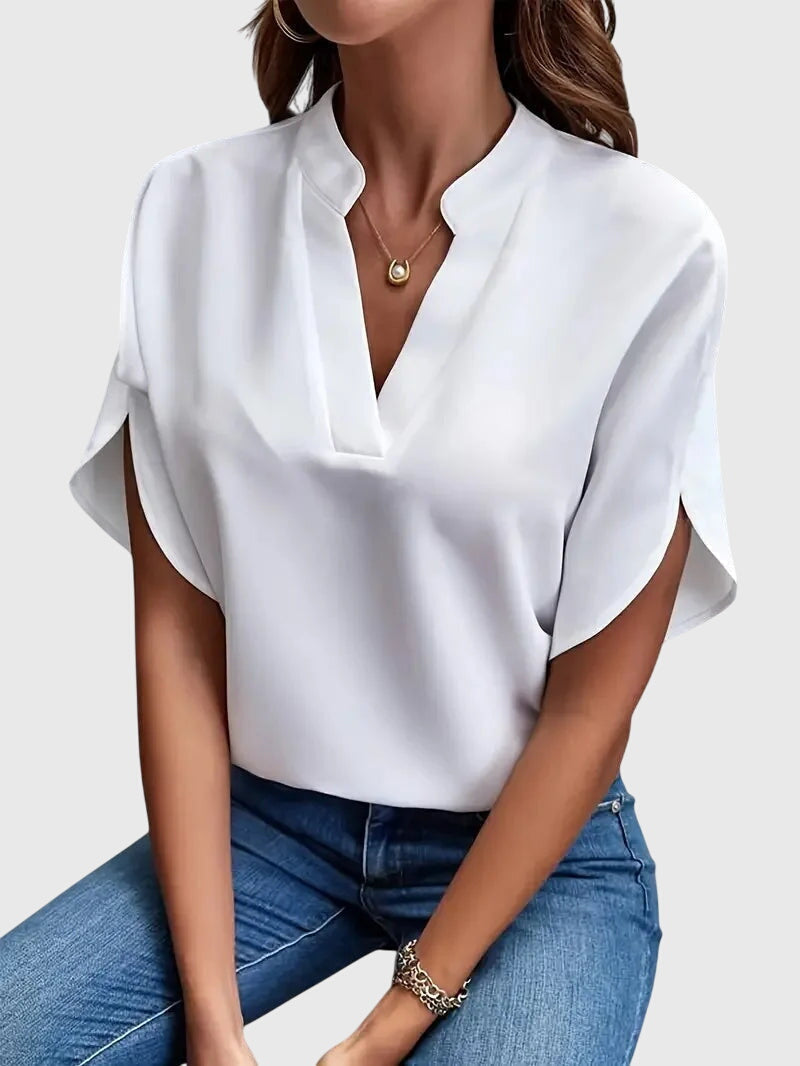 Beatrix™ | Camisa com decote em V