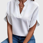 Beatrix™ | Camisa com decote em V