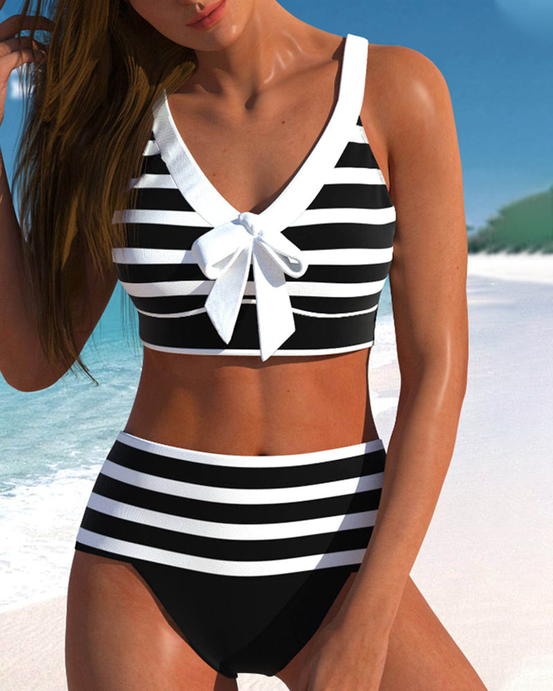 Laluna® | Bikini de cintura alta às riscas