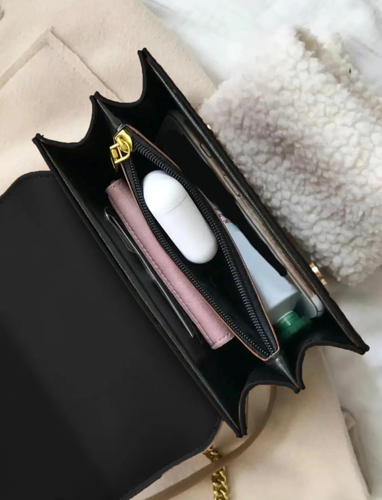 Éloria Paris - Bolsa de Cadeia de Luxo