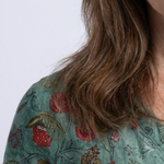 Valérie | Vestido maxi floral com decote em V e mangas três quartos
