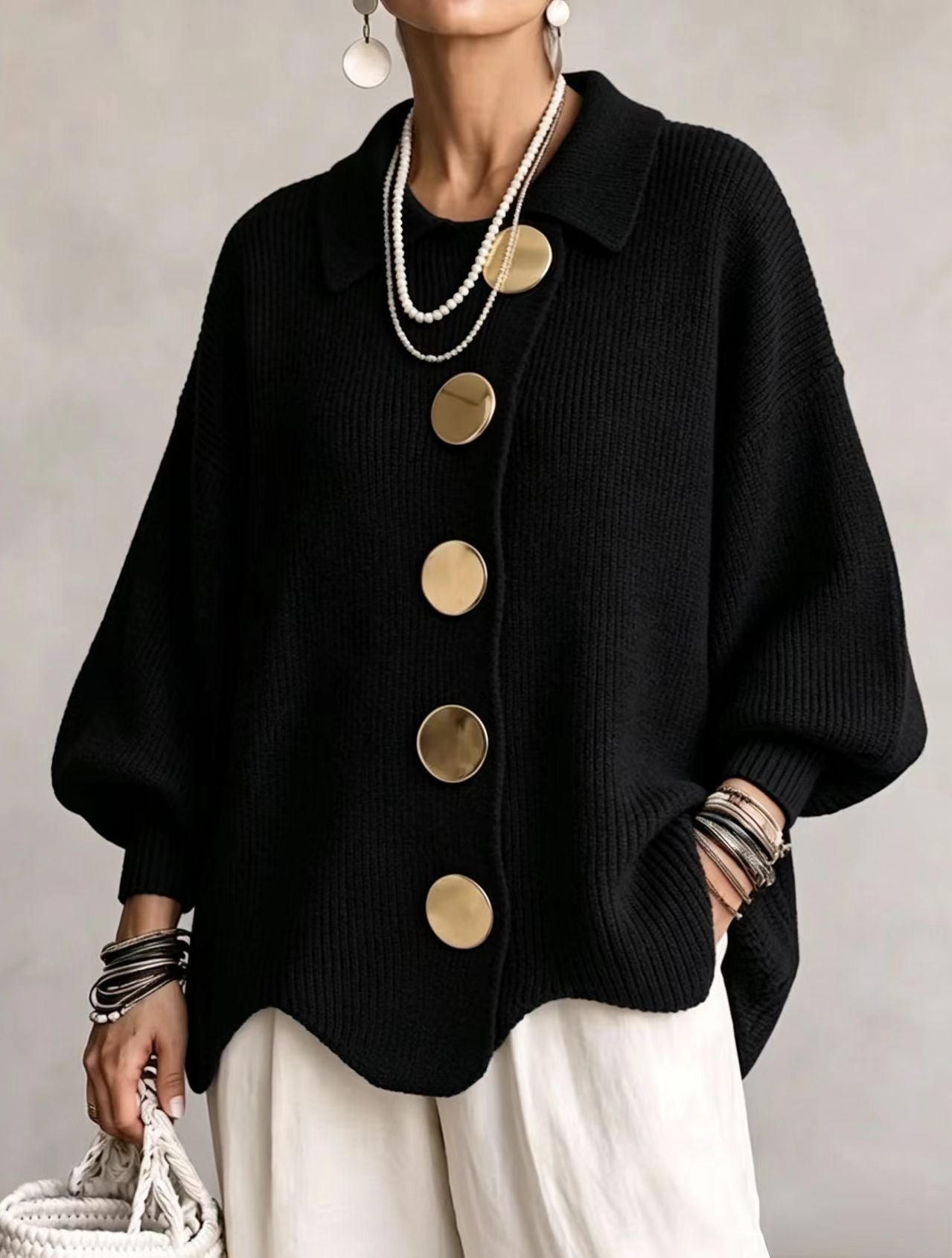 Victoire | Cardigan oversized com grandes botões dourados