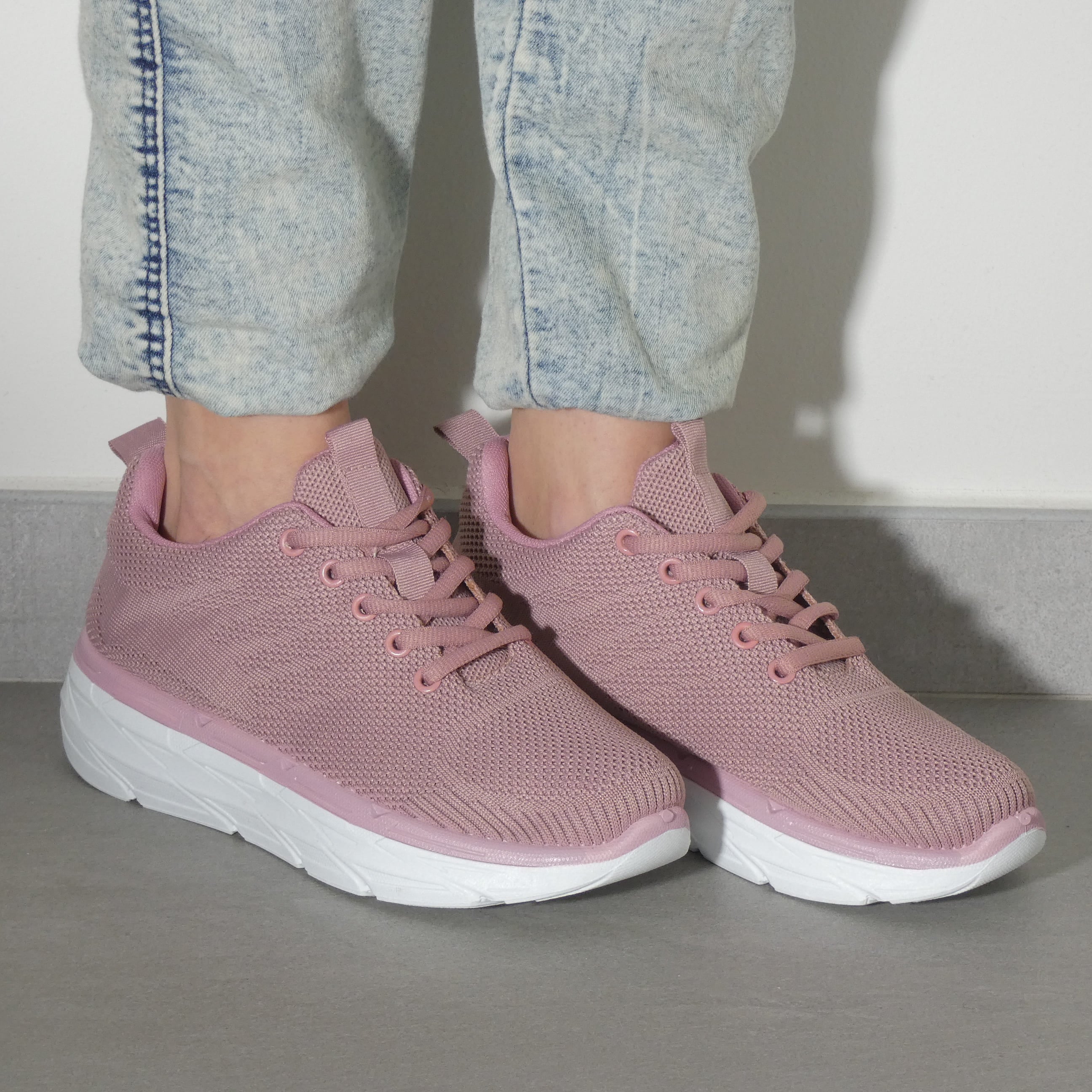 Sandrix - Sneakers Confortáveis 2025