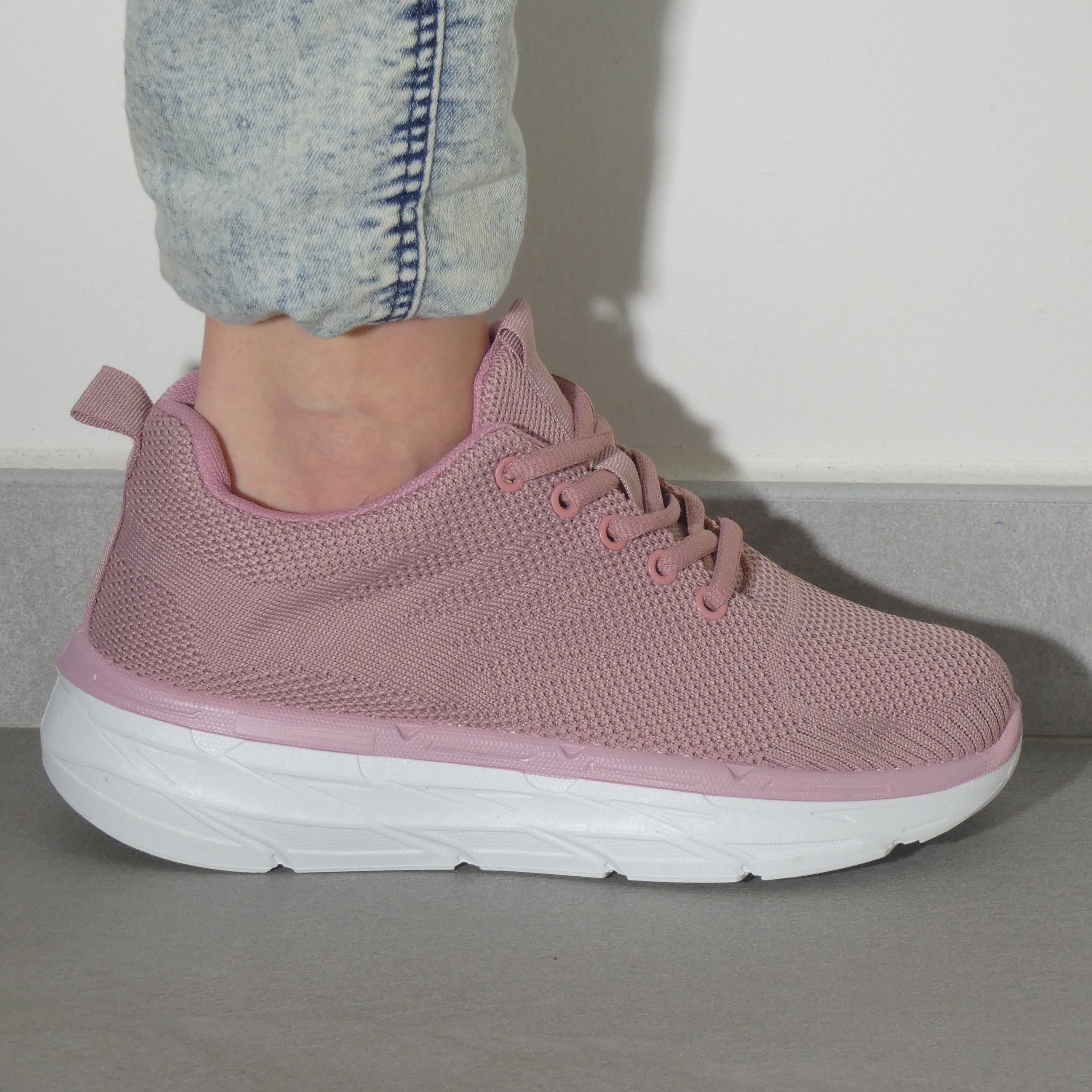 Sandrix - Sneakers Confortáveis 2025