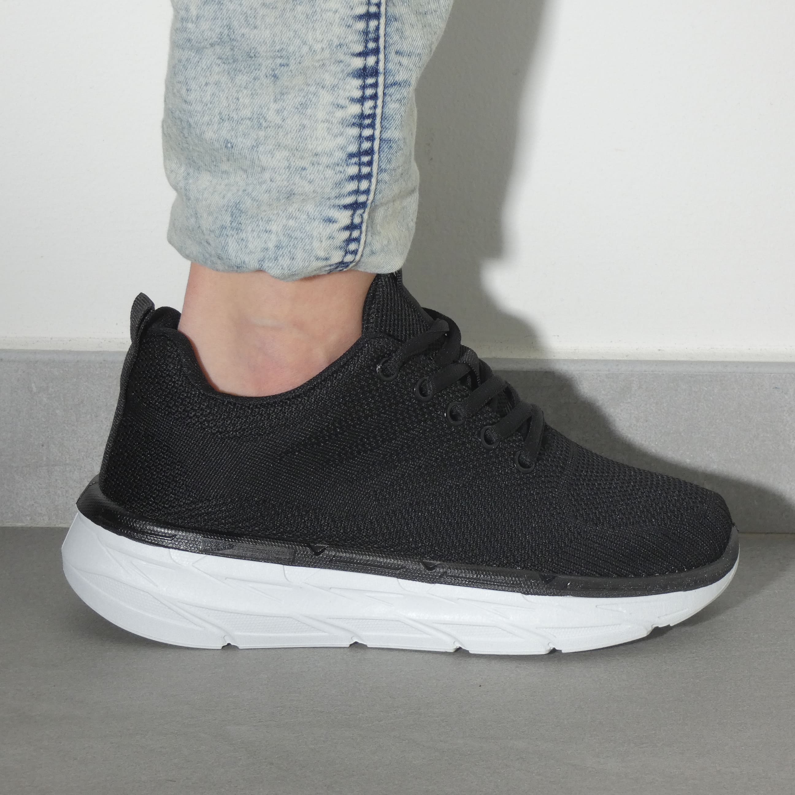 Sandrix - Sneakers Confortáveis 2025