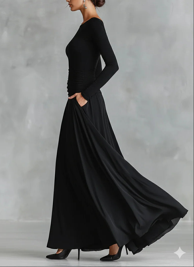 Noémie | Vestido Longo Preto com Decote Bateau & Drapeado Elegante
