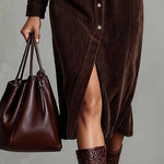Béatrice | Vestido Midi em Veludo Cotelê com Bolsos e Botão Simples