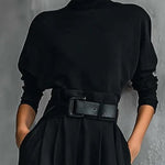Noëlla | Conjunto de Gola Alta Preto e Calças Direitas