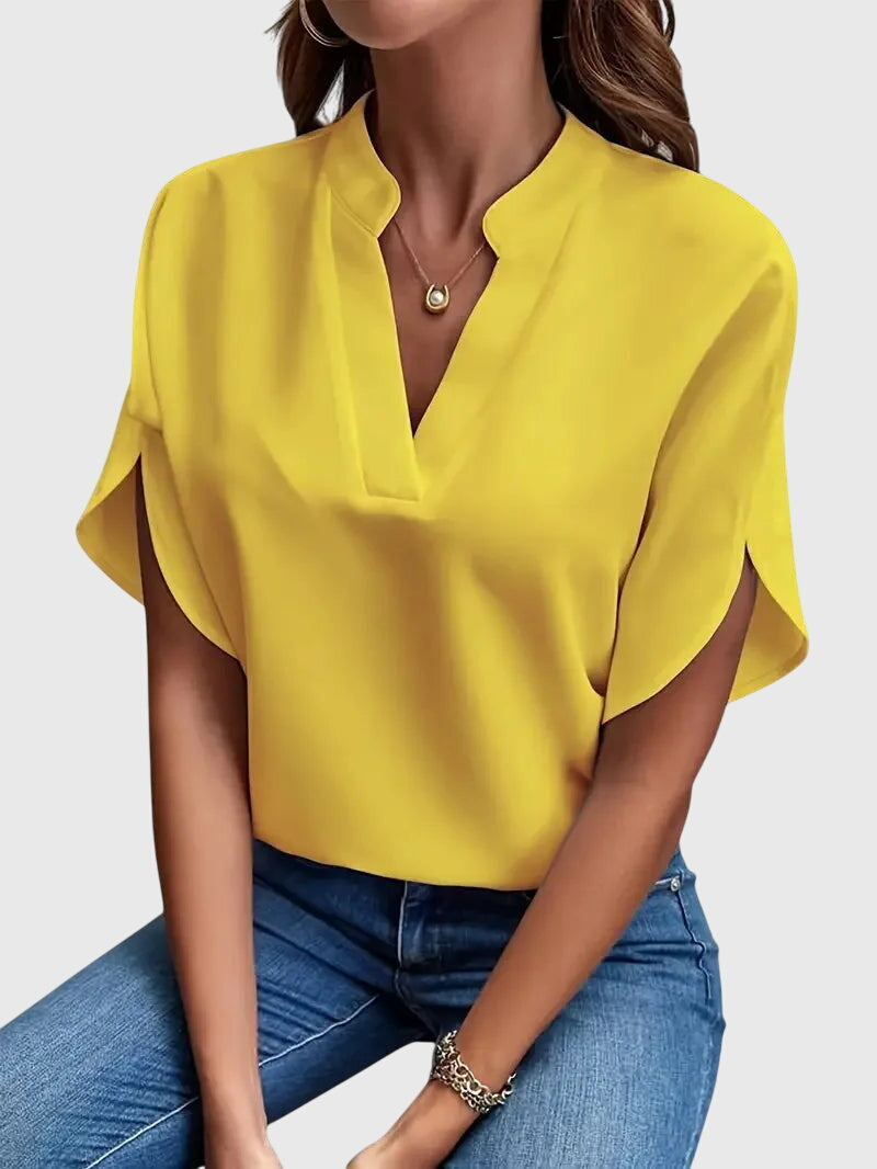 Beatrix™ | Camisa com decote em V