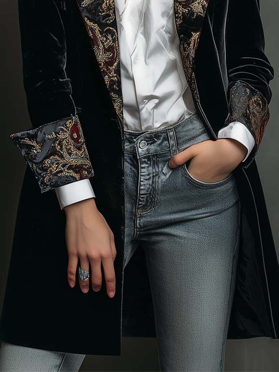 Octavia | Blazer Ajustado com Detalhes Barrocos