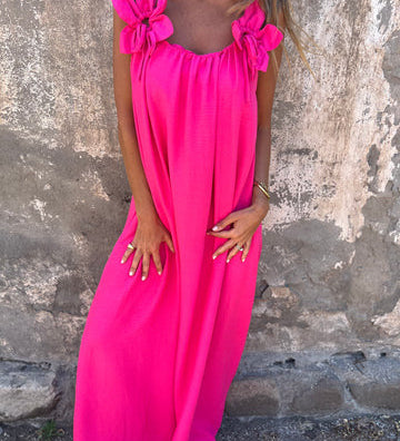 Vestido feminino de cor sólida com padrão floral