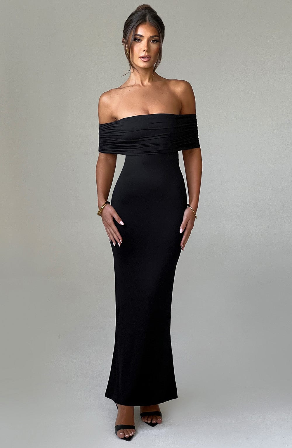 Tindra | Robe longa Bardot refinada