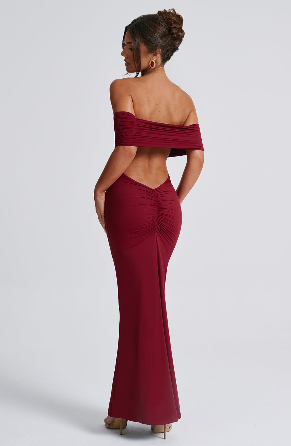 Tindra | Robe longa Bardot refinada