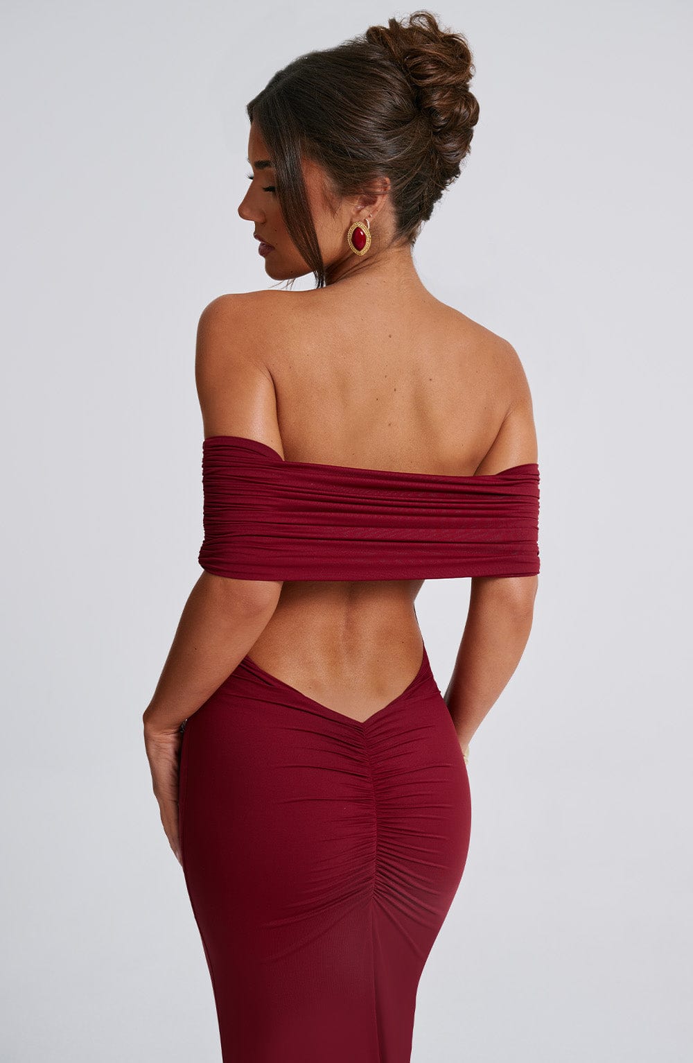 Tindra | Robe longa Bardot refinada