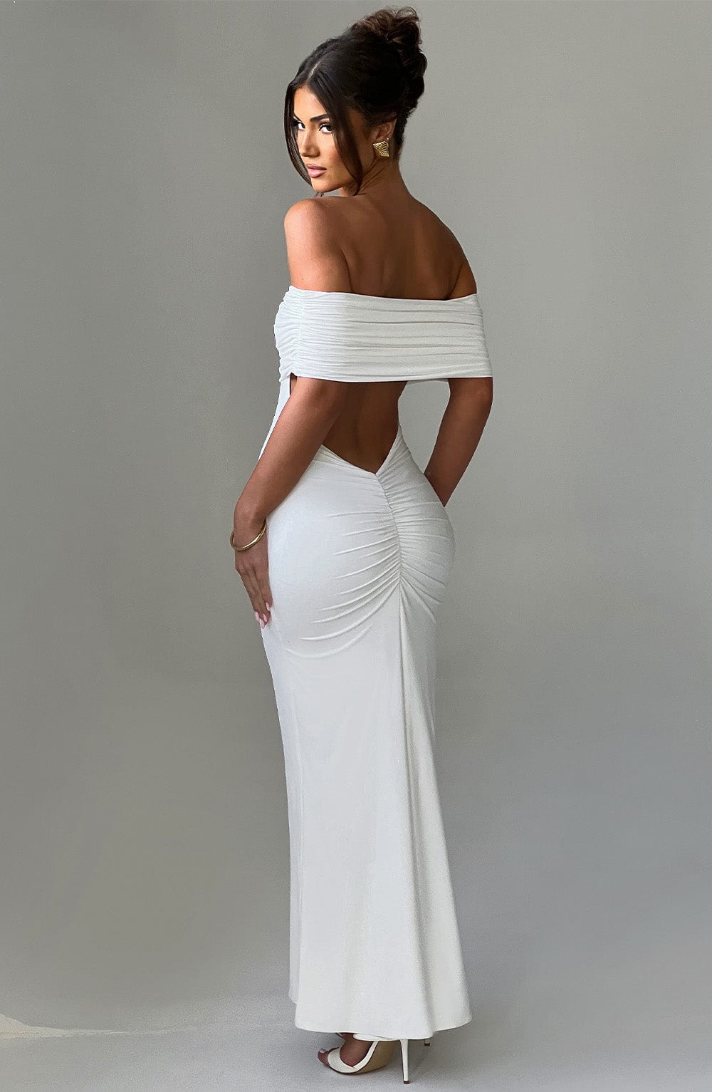Tindra | Robe longa Bardot refinada