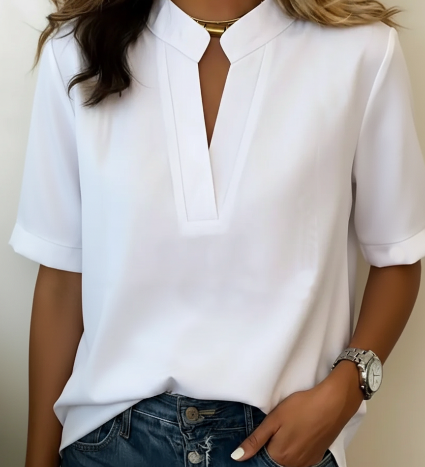 Maria | Blusa Chic com Decote em V e Detalhe Dourado