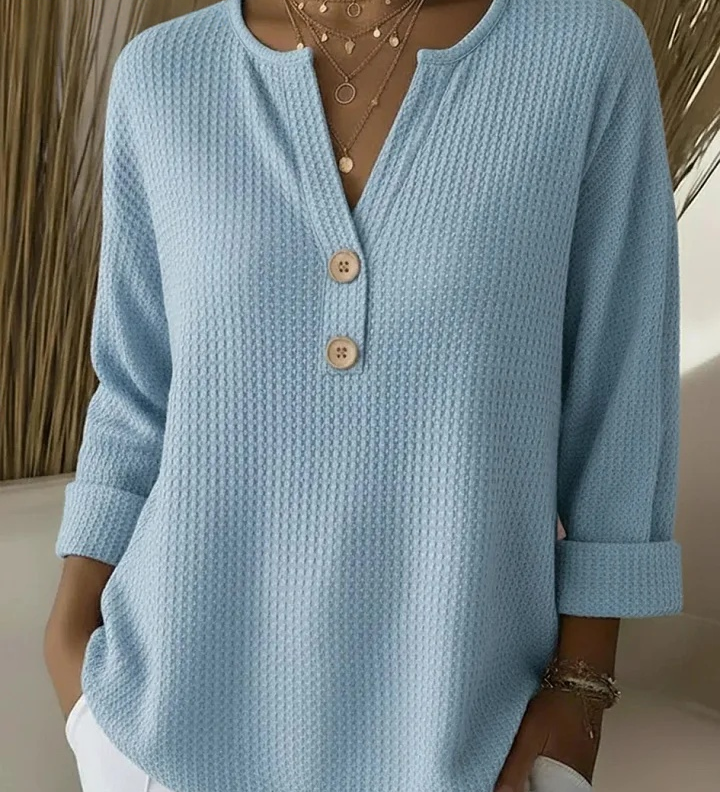 Lucía | Camiseta Henley Gofrada com Botões