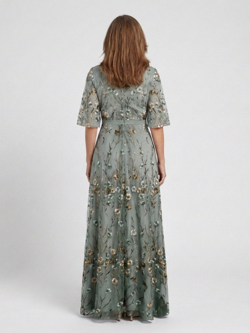 Élodie | Vestido maxi bordado com decote em V