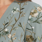 Élodie | Vestido maxi bordado com decote em V