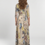 Caroline | Robe maxi portefeuille a flores com mangas três-quartos